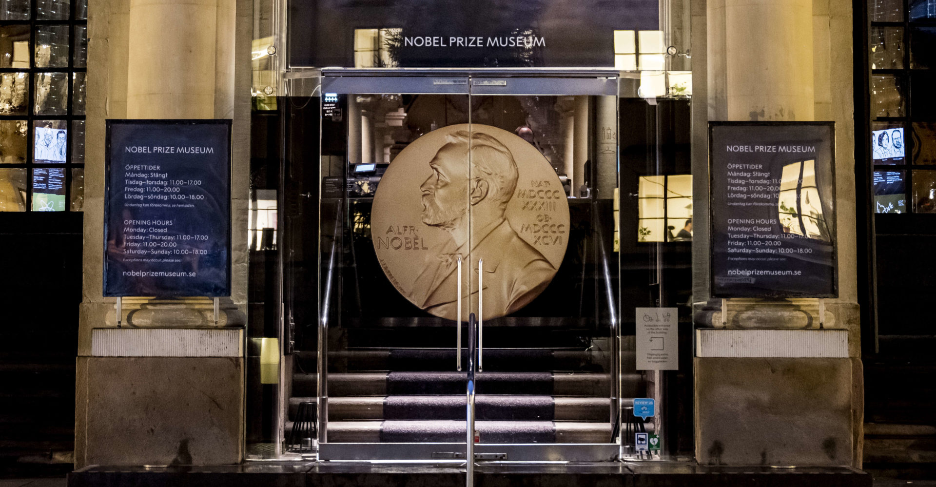 Haupteingang des Nobel Prize Museum in Stockholm. Foto: Nobel Media. Alexander Mahmoud.